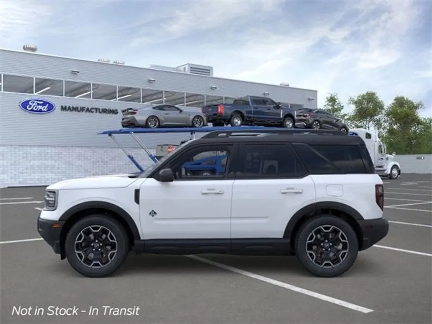 2025 Ford Bronco Sport Outer Banks photo 1