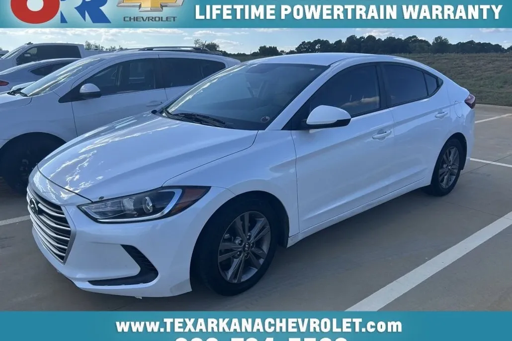 2018 Hyundai Elantra SEL photo 1
