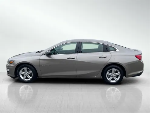 2023 Chevrolet Malibu photo 4