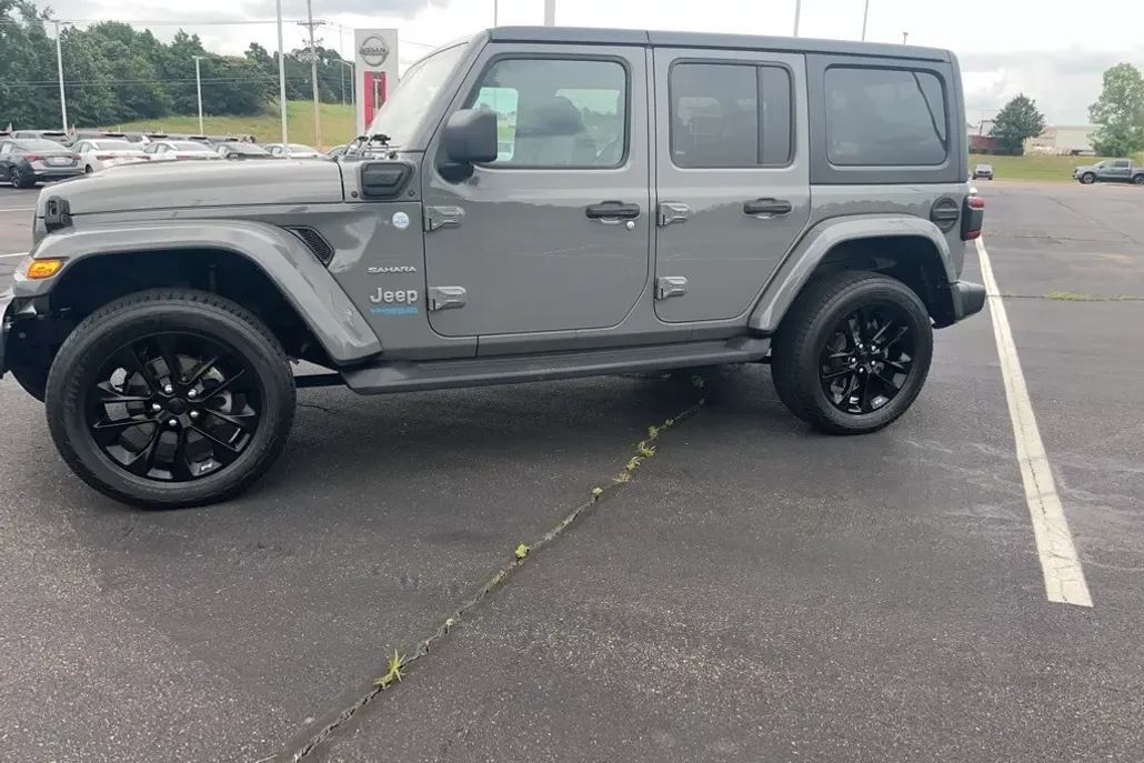 2021 Jeep Wrangler Unlimited Sahara 4xe photo 1