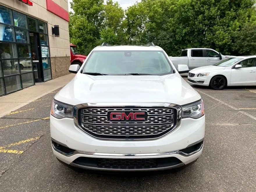 2017 Gmc Acadia Denali photo 1