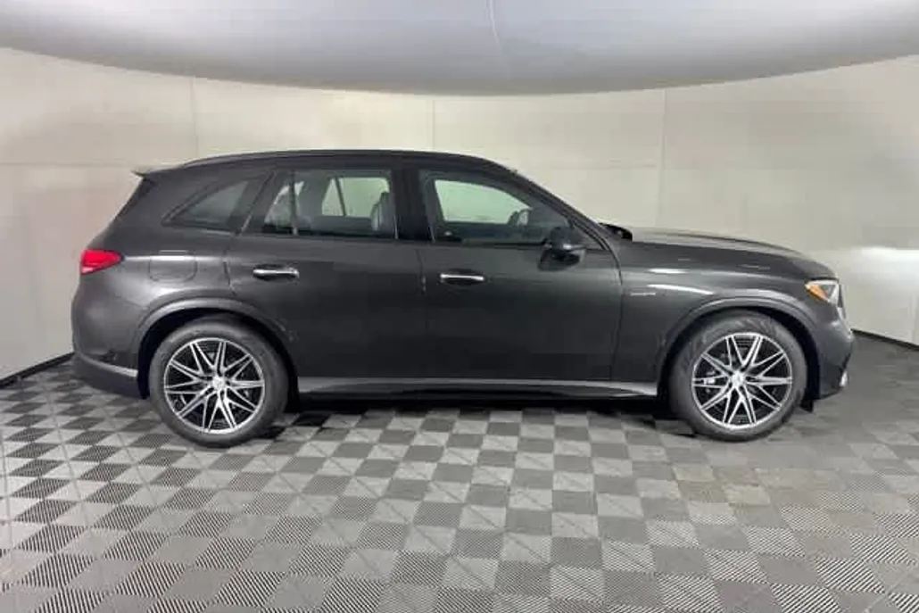 2025 Mercedes Benz GLC AMG 43 4MATIC photo 1