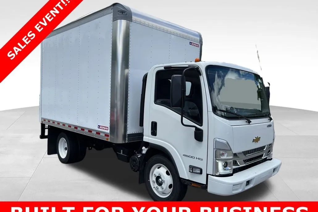 2024 Chevrolet Silverado 4500HD photo 1
