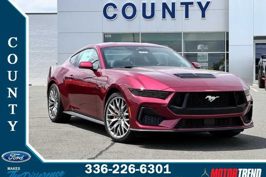2025 Ford Mustang GT Premium photo 1