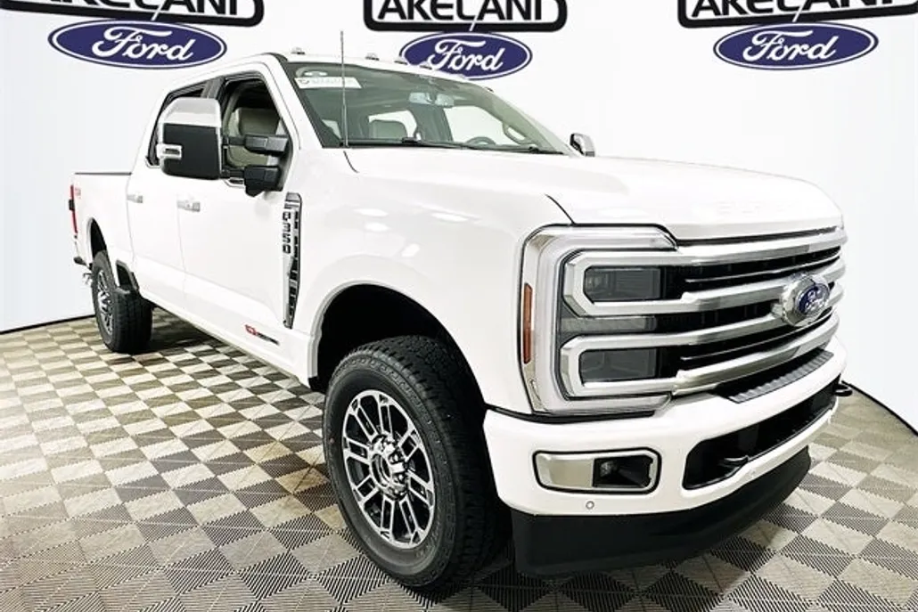 2025 Ford F-350 Platinum photo 1