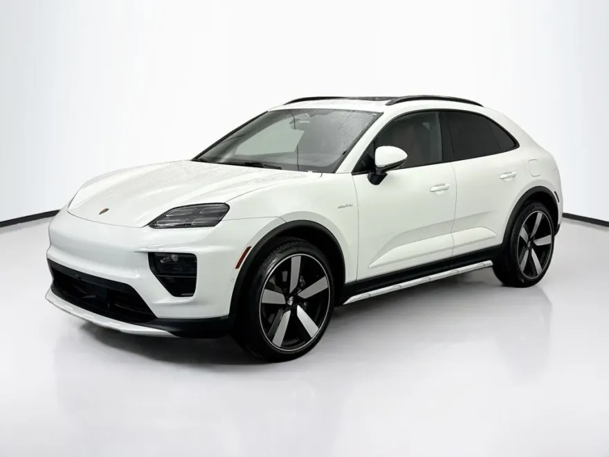 2024 Porsche Macan 4 Electric photo 1