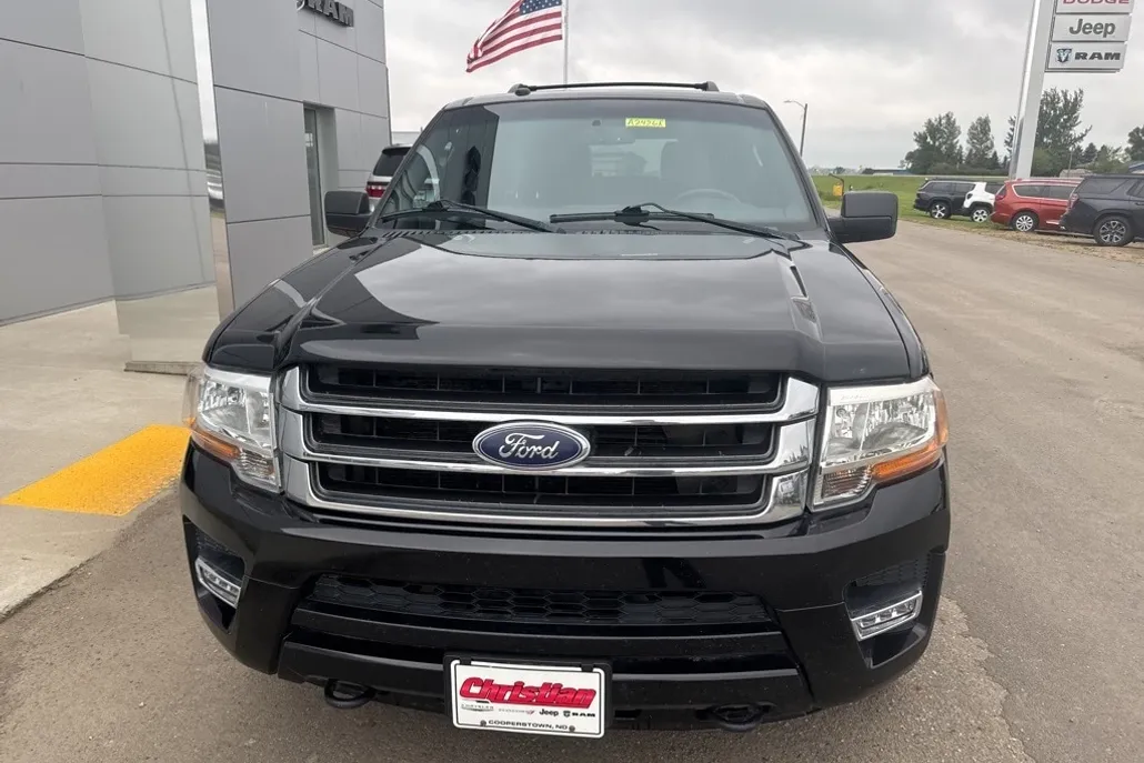 2016 Ford Expedition EL XLT photo 1