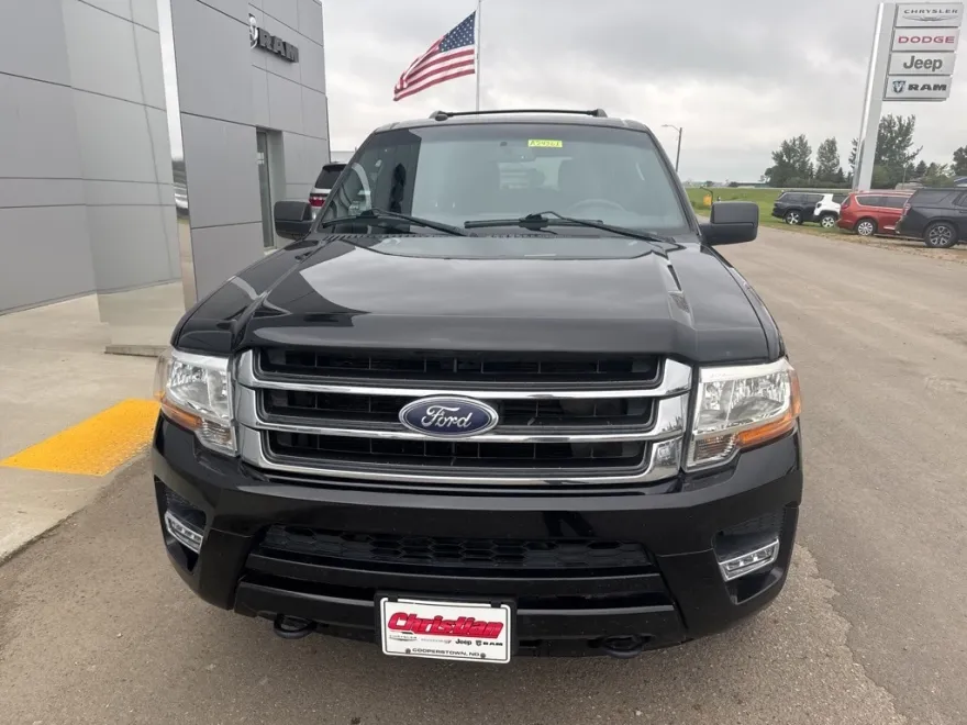 2016 Ford Expedition EL XLT photo 1
