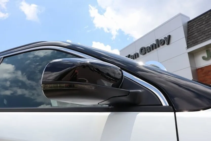 2025 Jeep Compass Limited photo 1