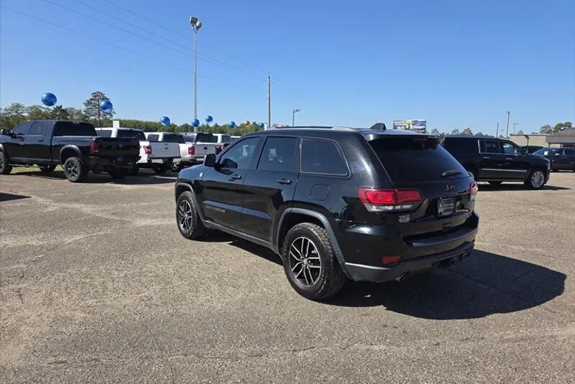2018 Jeep Grand Cherokee Trailhawk photo 1