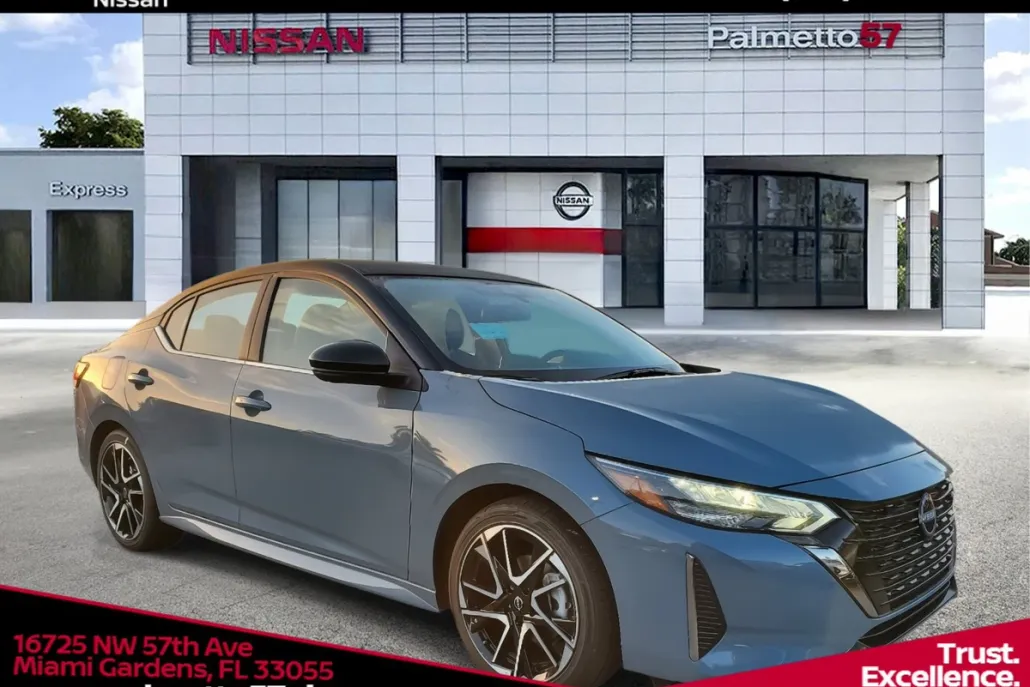 2025 Nissan Sentra SR photo 1