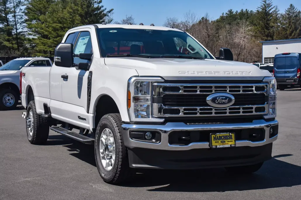 2025 Ford F-350 photo 1