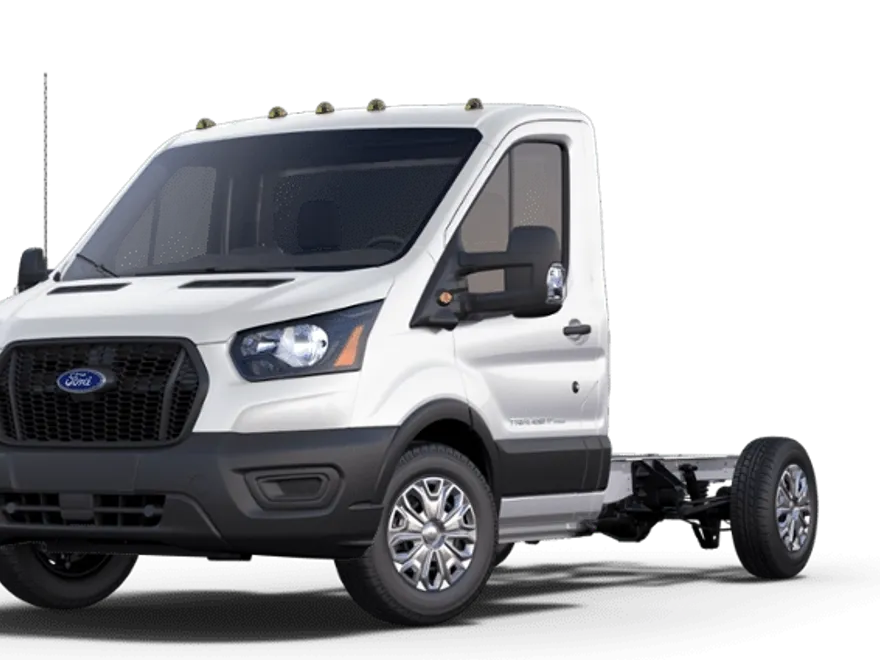 2024 Ford Transit Cutaway photo 1