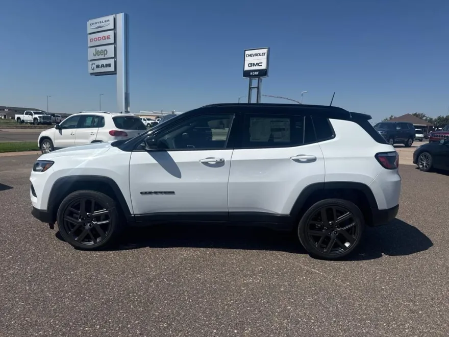 2025 Jeep Compass Limited photo 1