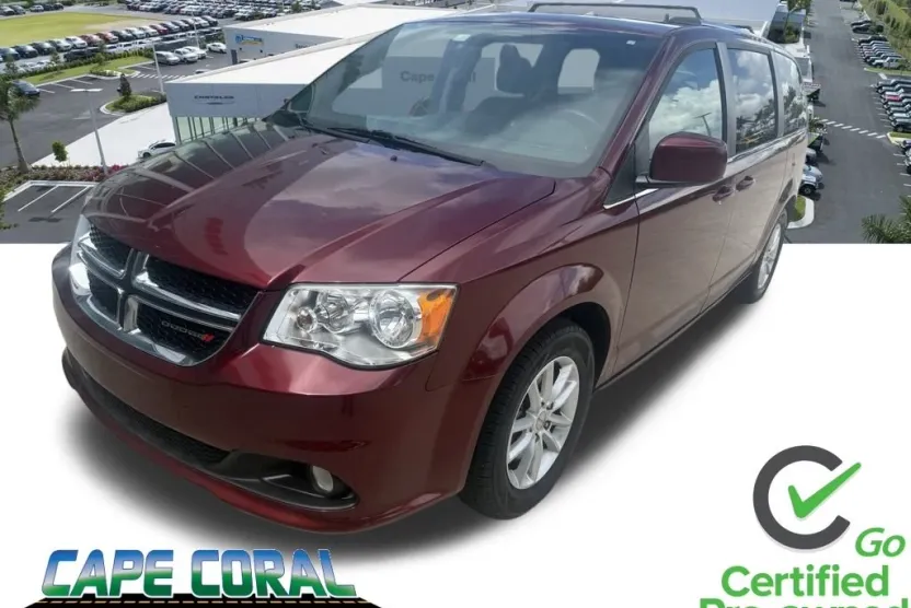 2019 Dodge Grand Caravan SXT photo 1