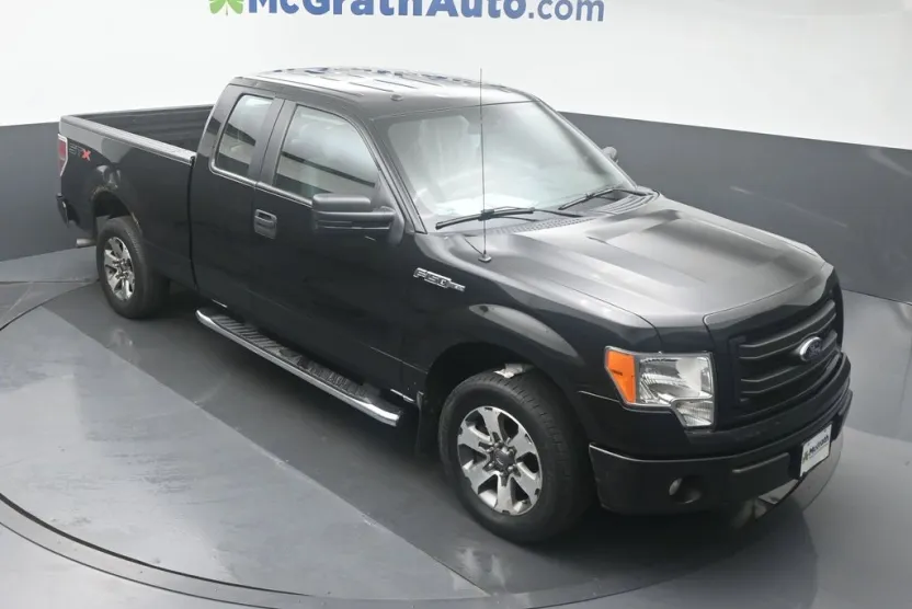 2013 Ford F-150 STX photo 1