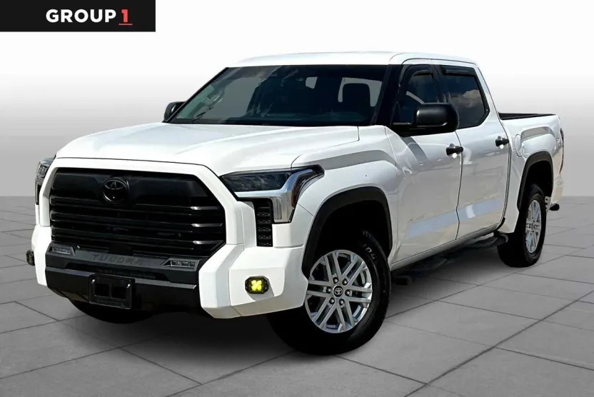 2022 Toyota Tundra SR5 photo 1