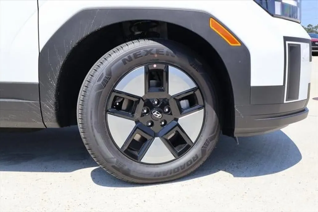 2026 Hyundai Santa Fe SEL photo 1