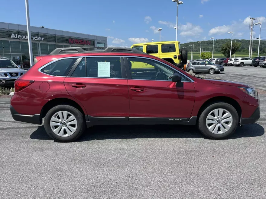 2019 Subaru Outback 2.5i photo 1