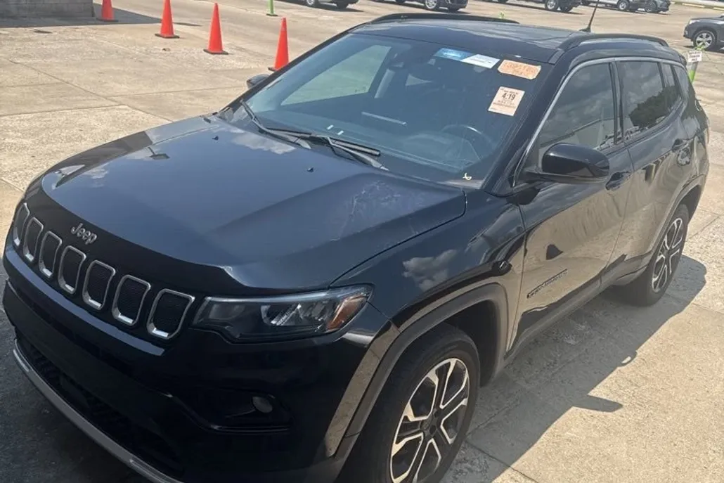 2022 Jeep Compass Limited photo 1