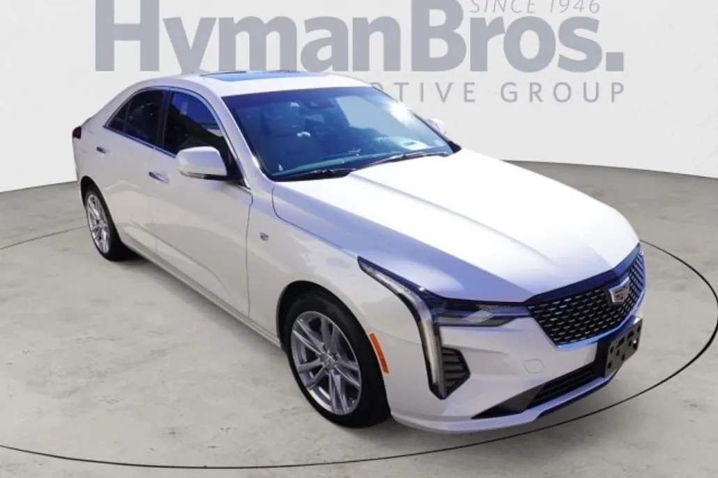 2023 Cadillac CT4 Luxury photo 1