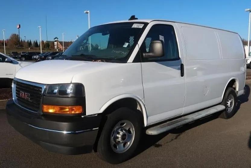 2022 Gmc Savana Cargo 2500 photo 1