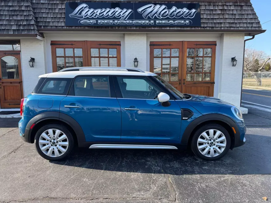 2019 Mini Countryman Iconic photo 1