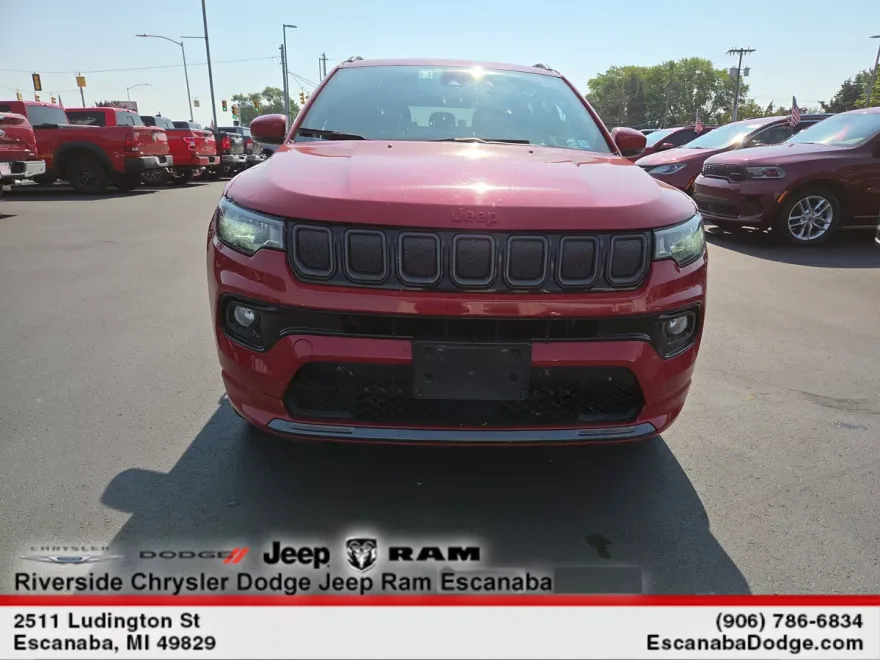 2022 Jeep Compass Limited photo 1