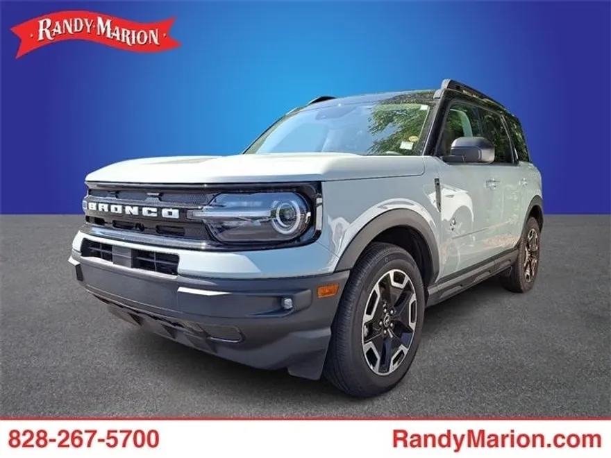 2024 Ford Bronco Sport Outer Banks photo 1