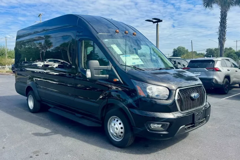 2025 Ford Transit photo 1