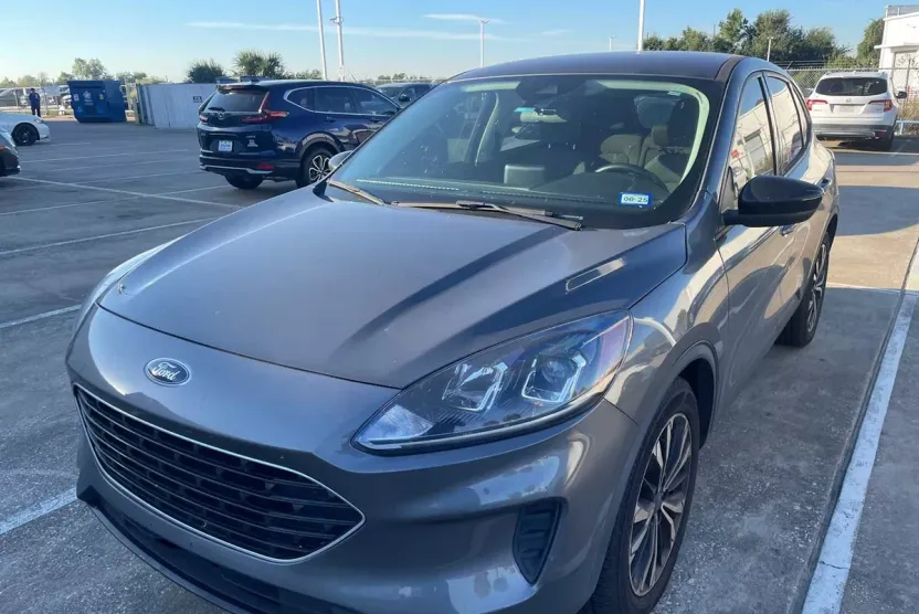 2022 Ford Escape SE photo 1