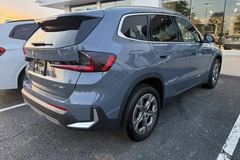 2023 Bmw X1 XDrive28i photo 1