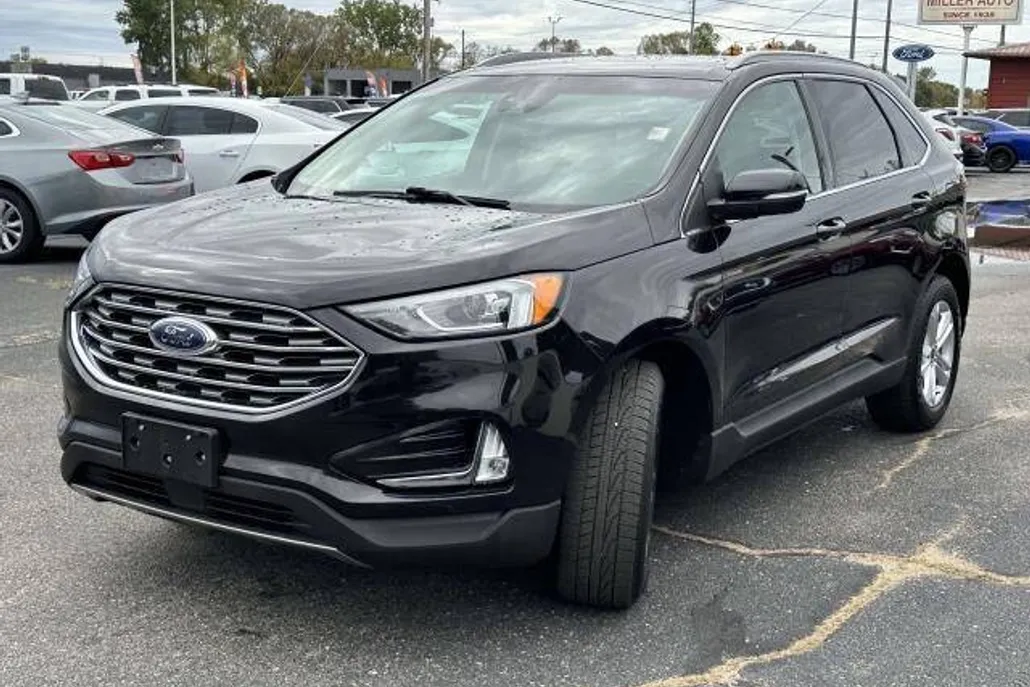 2020 Ford Edge SEL photo 1