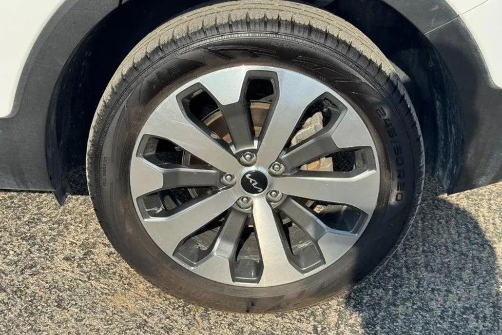 2022 Kia Telluride EX photo 1