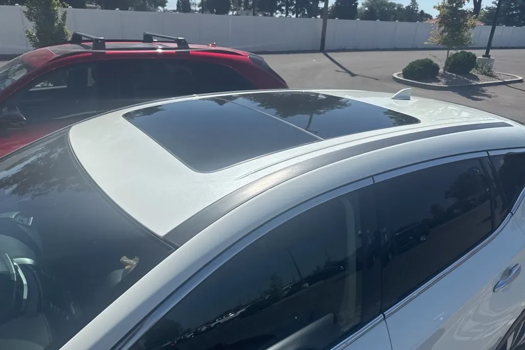 2023 Nissan Murano SL photo 1
