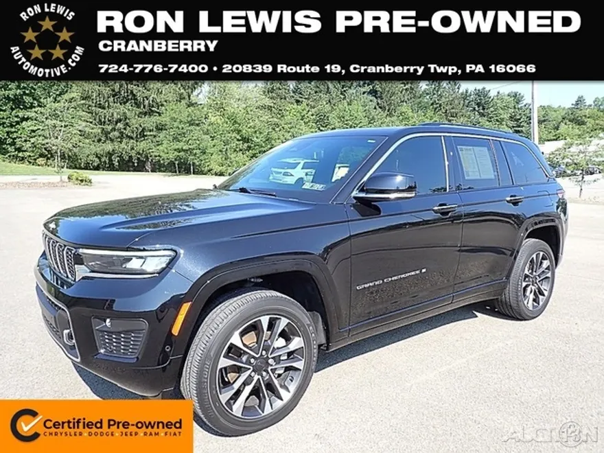 2022 Jeep Grand Cherokee Overland photo 1