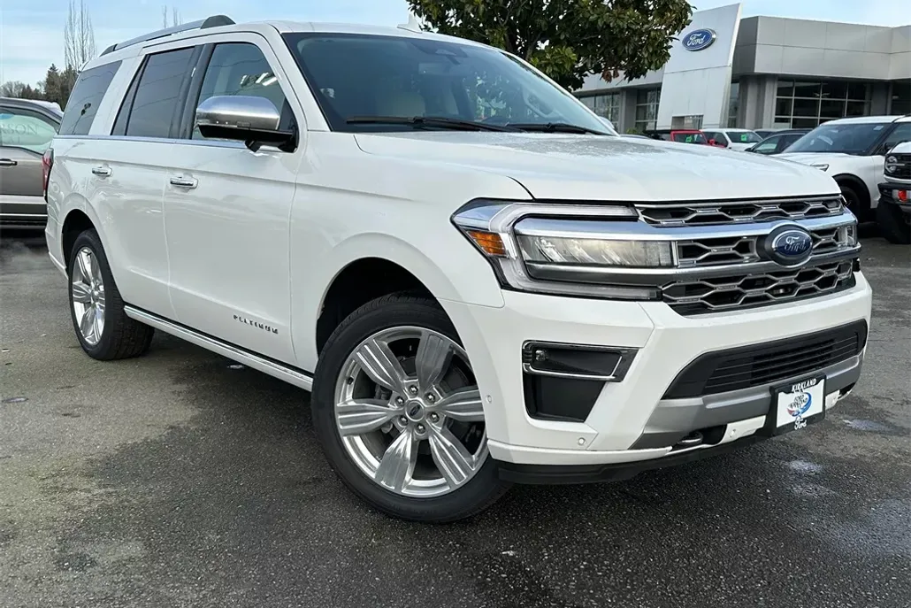 2024 Ford Expedition Platinum photo 1