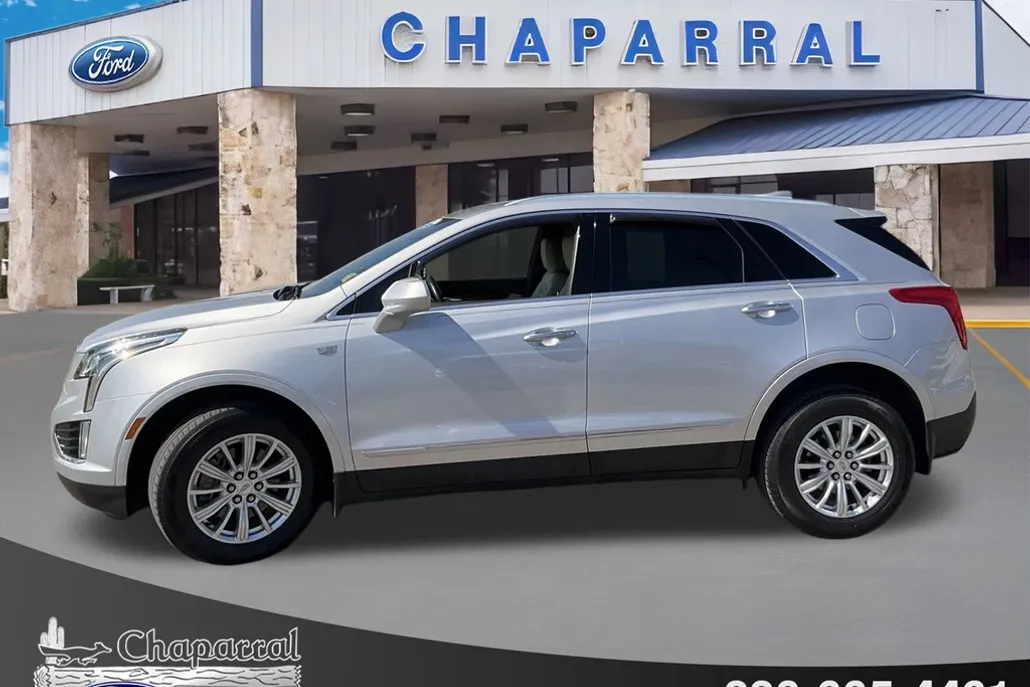 2019 Cadillac XT5 Sport photo 1