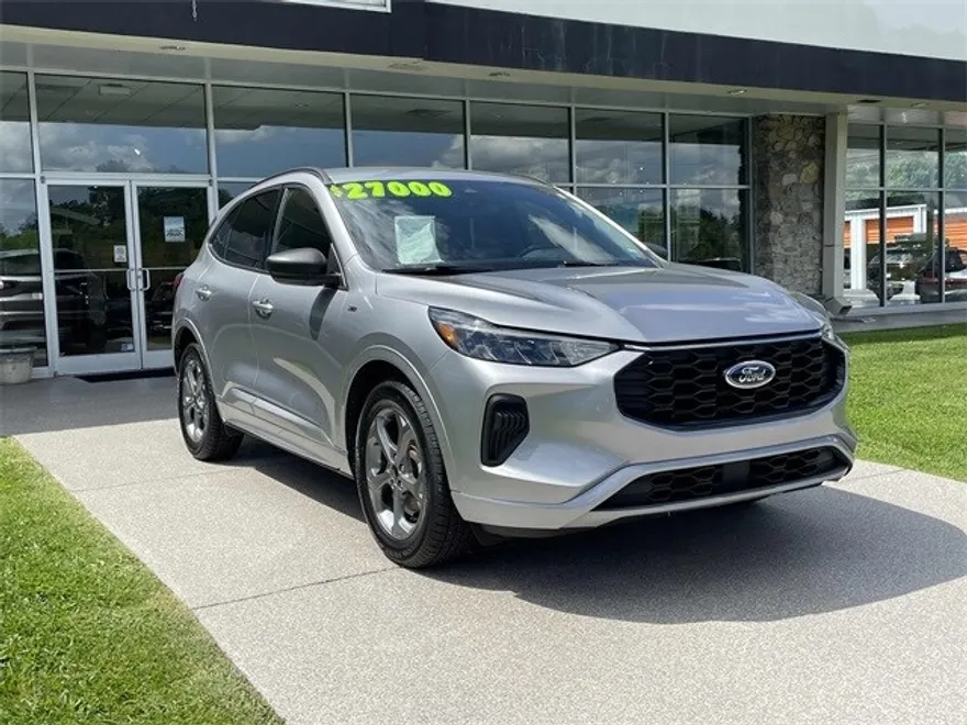 2024 Ford Escape ST-Line photo 1