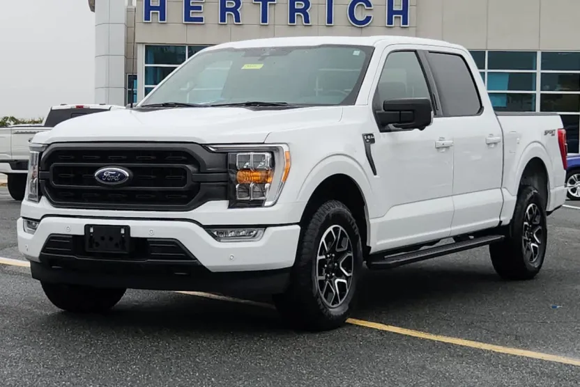 2022 Ford F-150 XLT photo 1