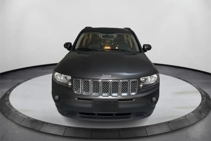 2016 Jeep Compass Latitude photo 1