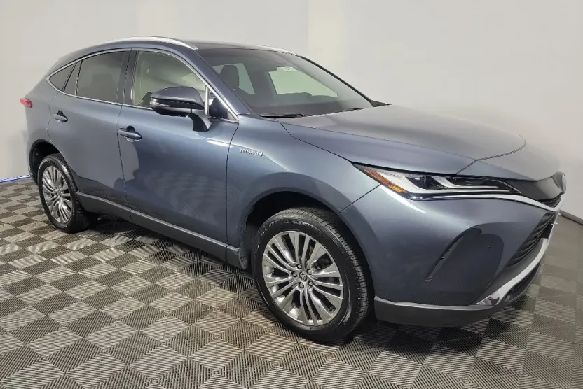 2021 Toyota Venza Limited photo 1
