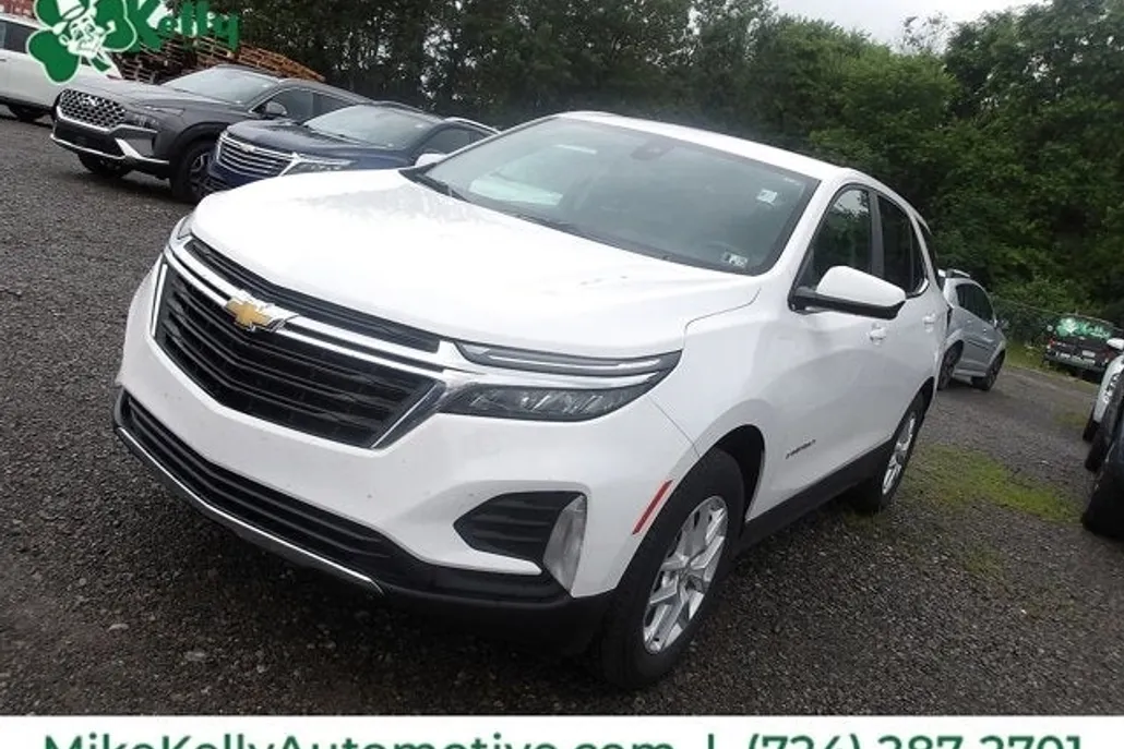 2022 Chevrolet Equinox LT photo 1