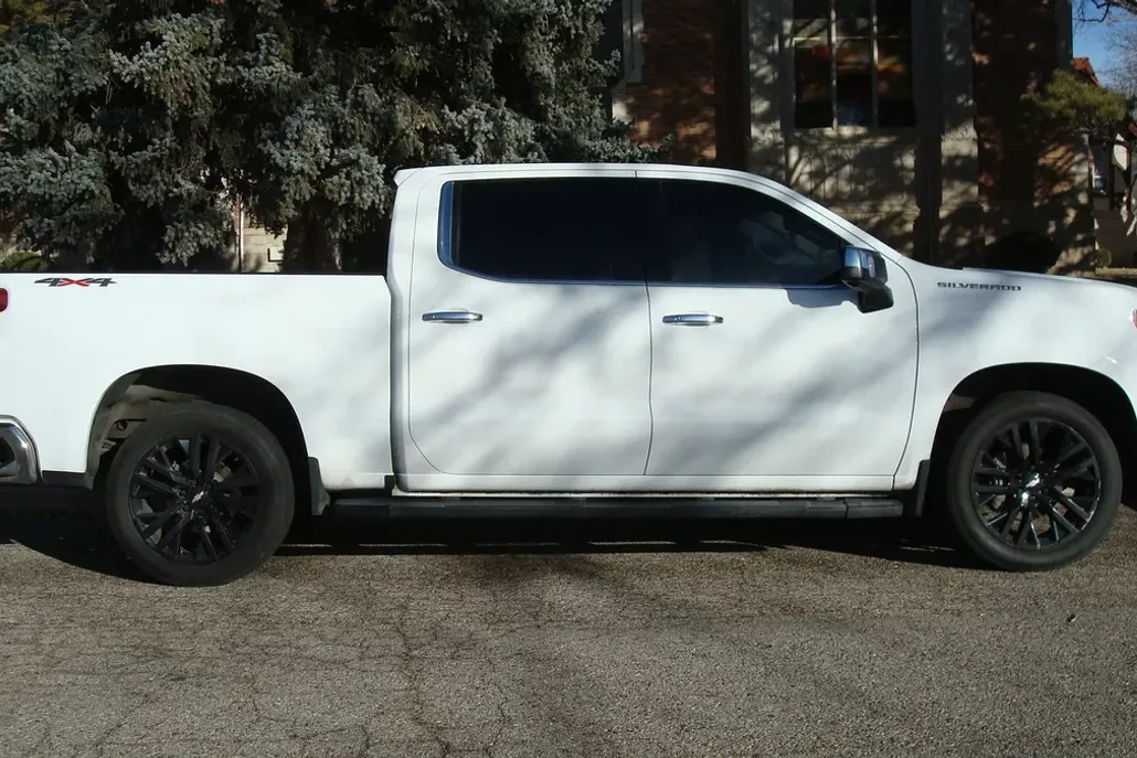 2020 Chevrolet Silverado 1500 LTZ photo 1