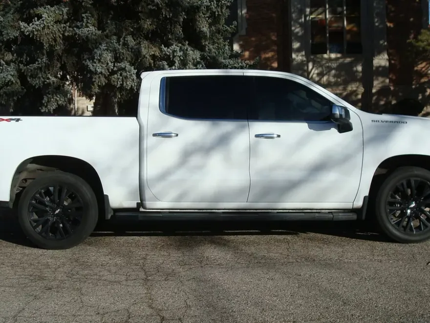 2020 Chevrolet Silverado 1500 LTZ photo 1