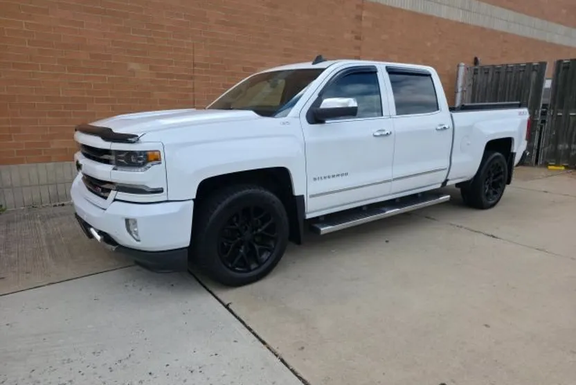 2016 Chevrolet Silverado 1500 Z71 LTZ photo 1