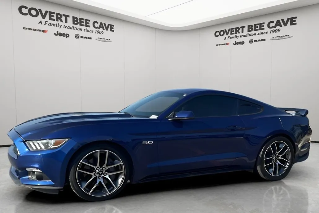 2016 Ford Mustang GT Premium photo 1