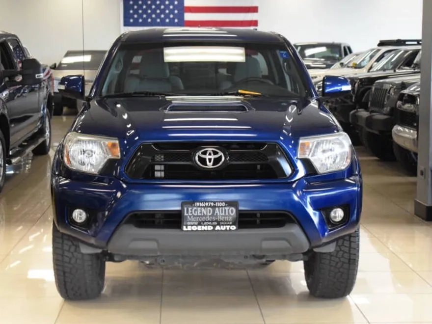 2014 Toyota Tacoma PreRunner V6 photo 1