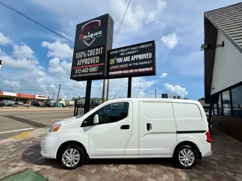 2020 Nissan NV200 SV photo 4