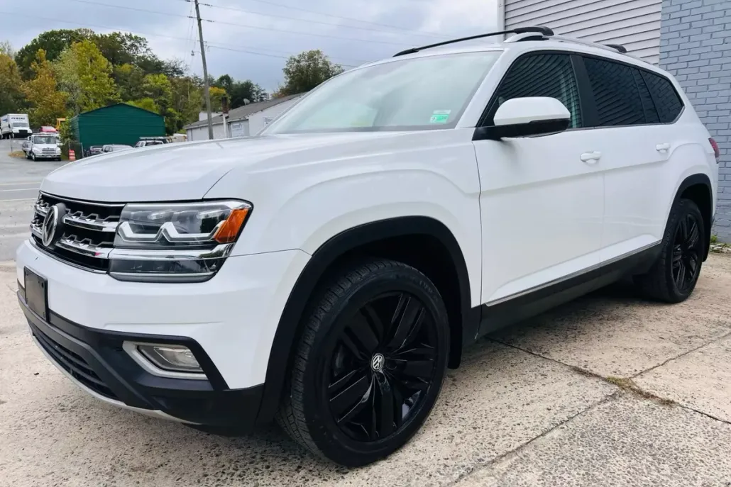 2019 Volkswagen Atlas V6 SEL photo 1